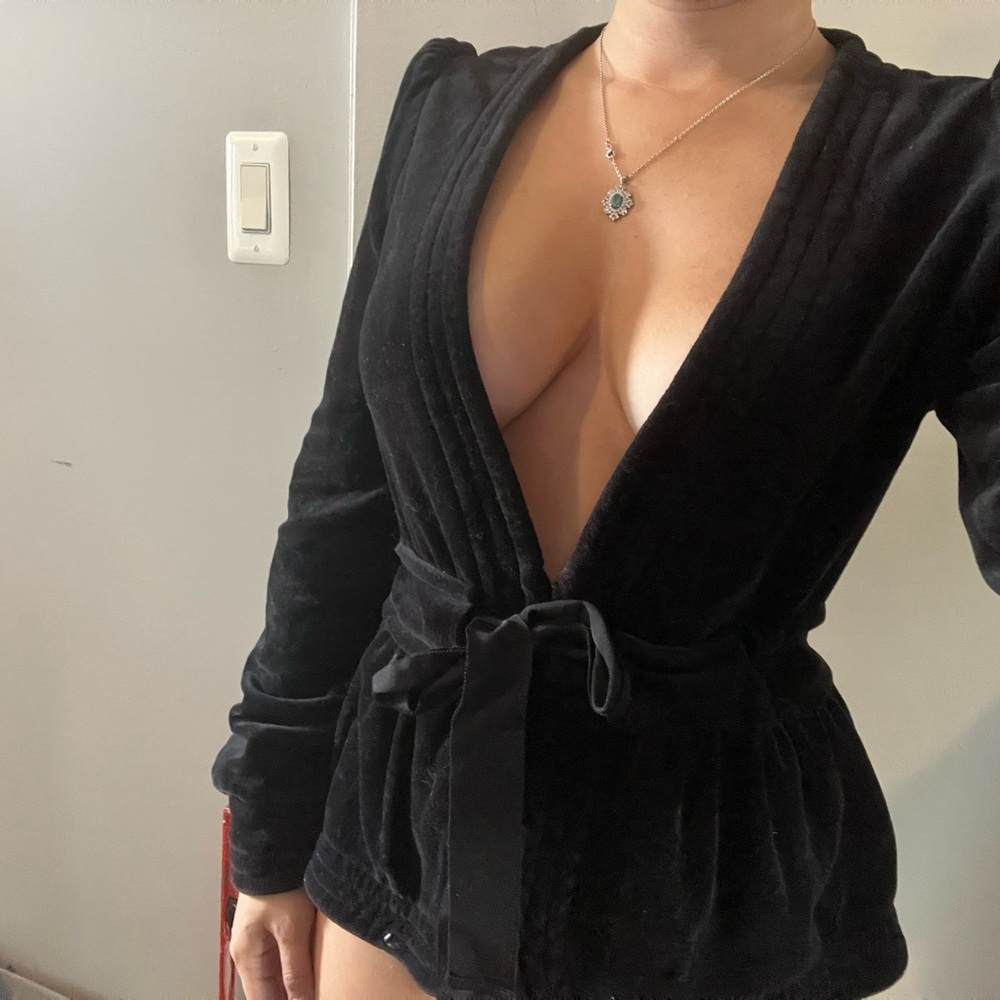 Juicy couture velvet v neck sweater